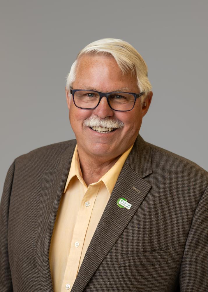 Pete Naastad - District 2